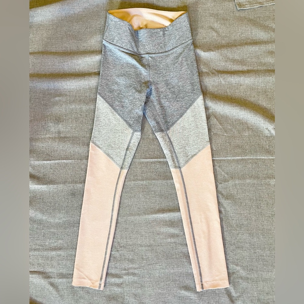 Outdoor Voices 3-tone compression leggings
